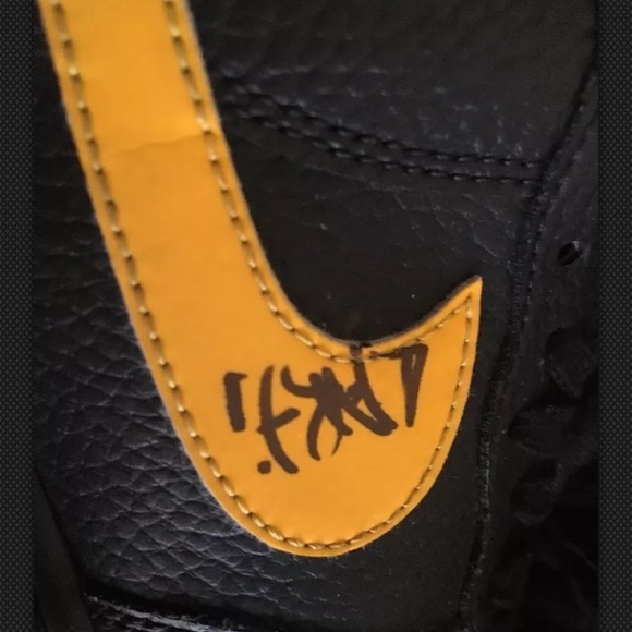 AUTOGRAHPED Playboi Carti Air Force ones - Picture 2 of 6